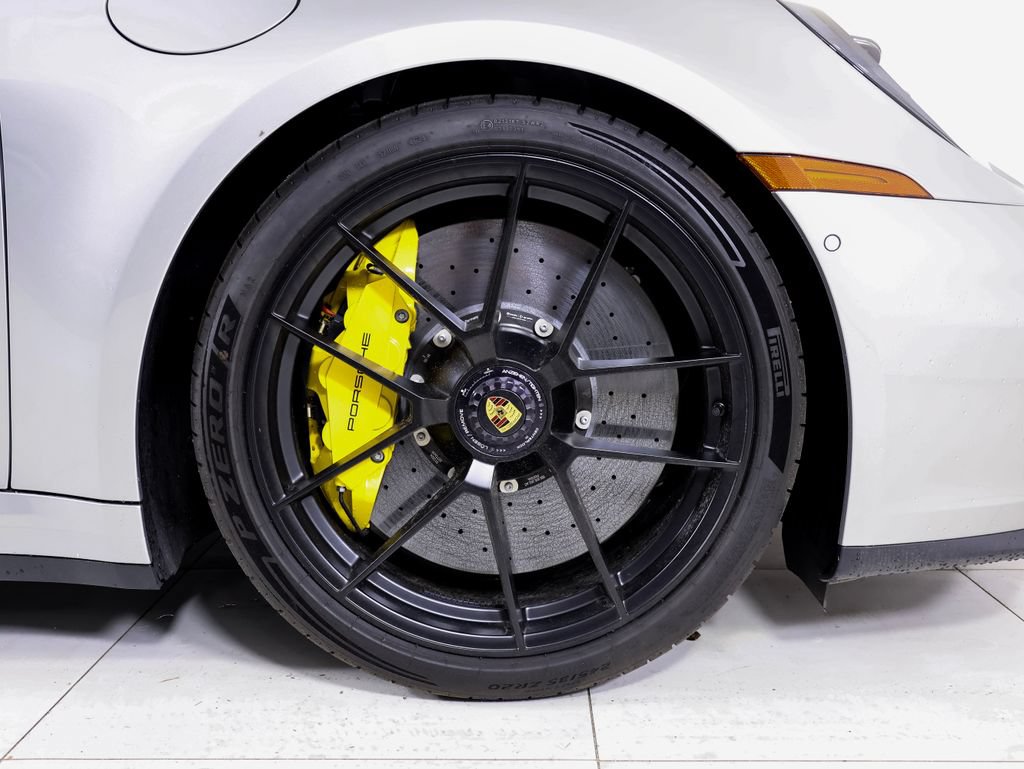 Used 2025 Porsche 911 Carrera GTS RWD image 24