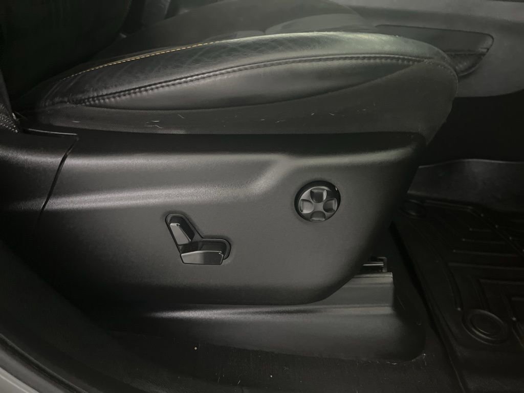 Used 2023 Dodge Durango R/T w/ Hemi Orange Plus Package image 61