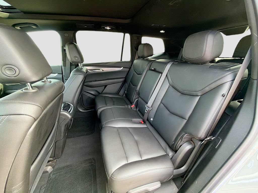 Used 2024 Cadillac XT6 Luxury FWD image 25