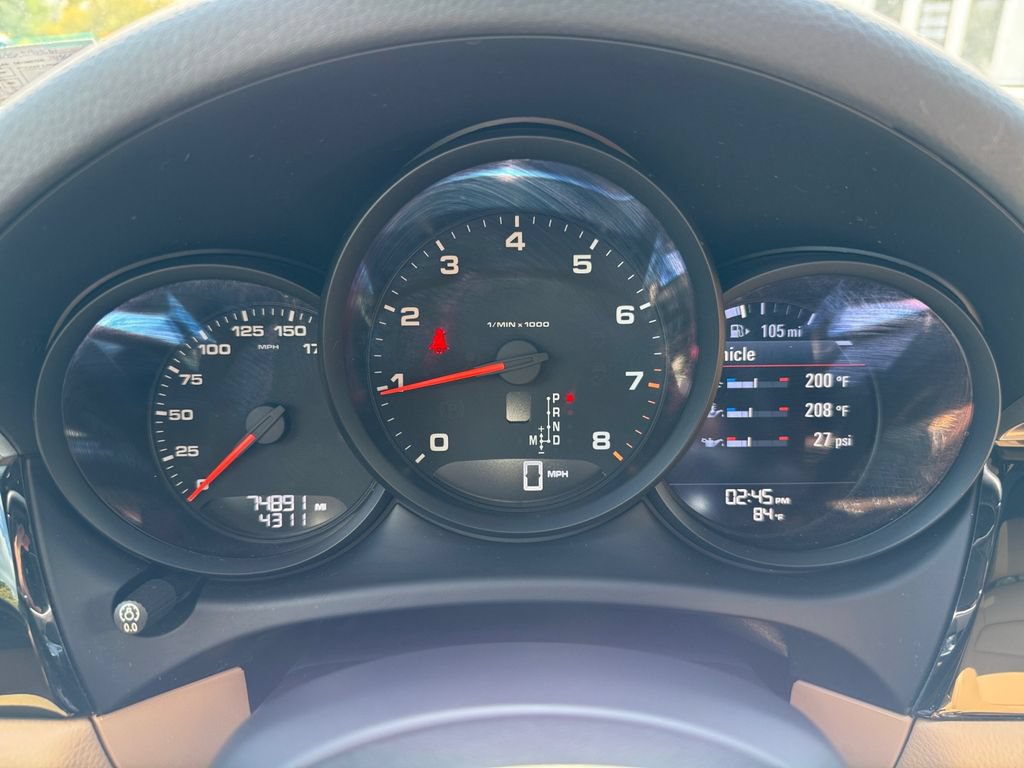 Used 2018 Porsche Macan AWD/4WD image 19