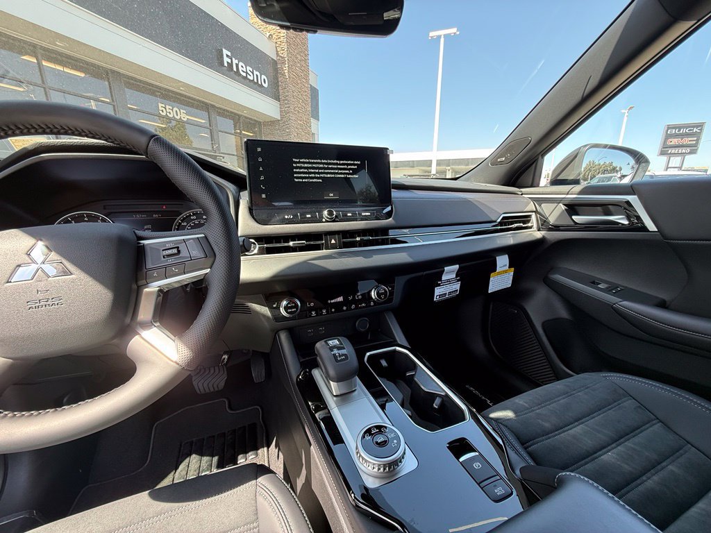 New 2026 Mitsubishi Outlander LE FWD image 23