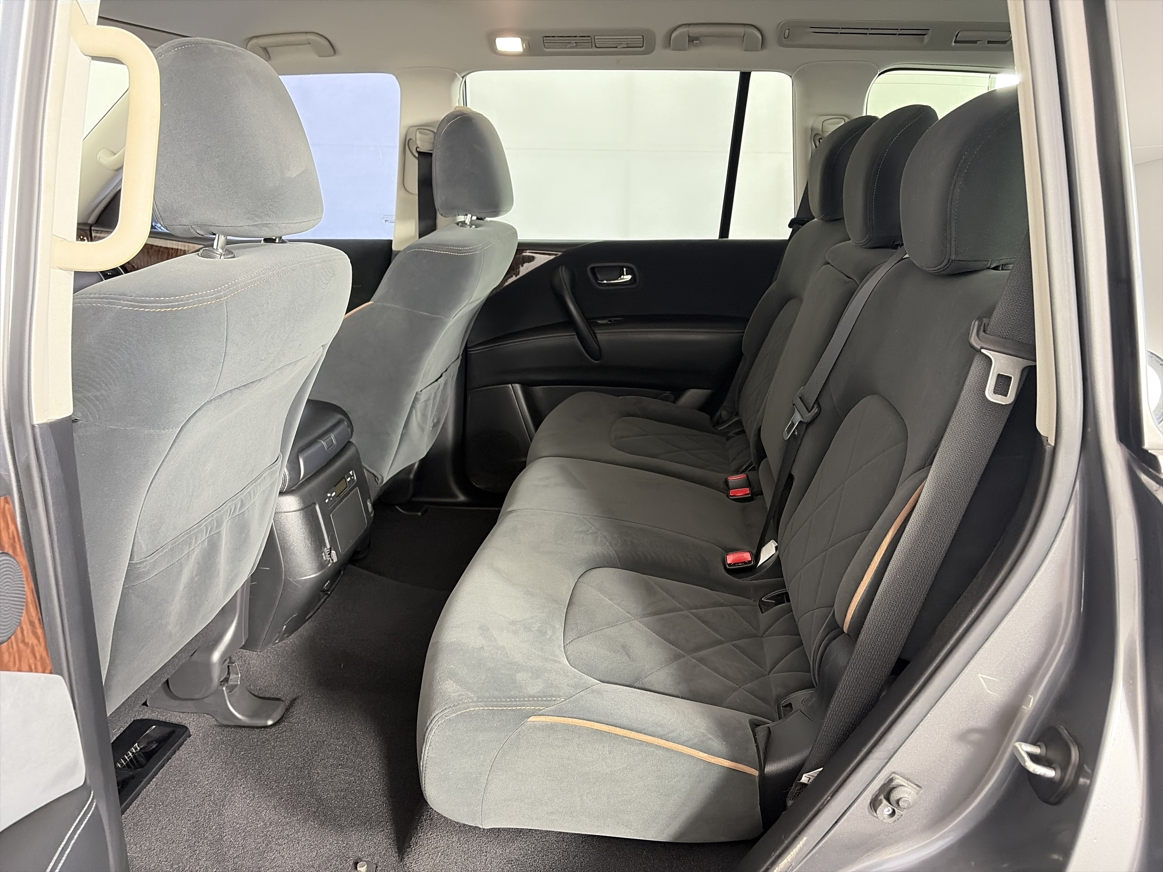 Used 2019 Nissan Armada SV w/ Driver Package AWD/4WD image 7