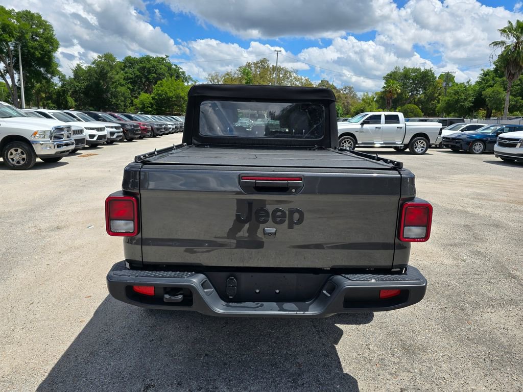 Certified 2024 Jeep Gladiator Sport image 5
