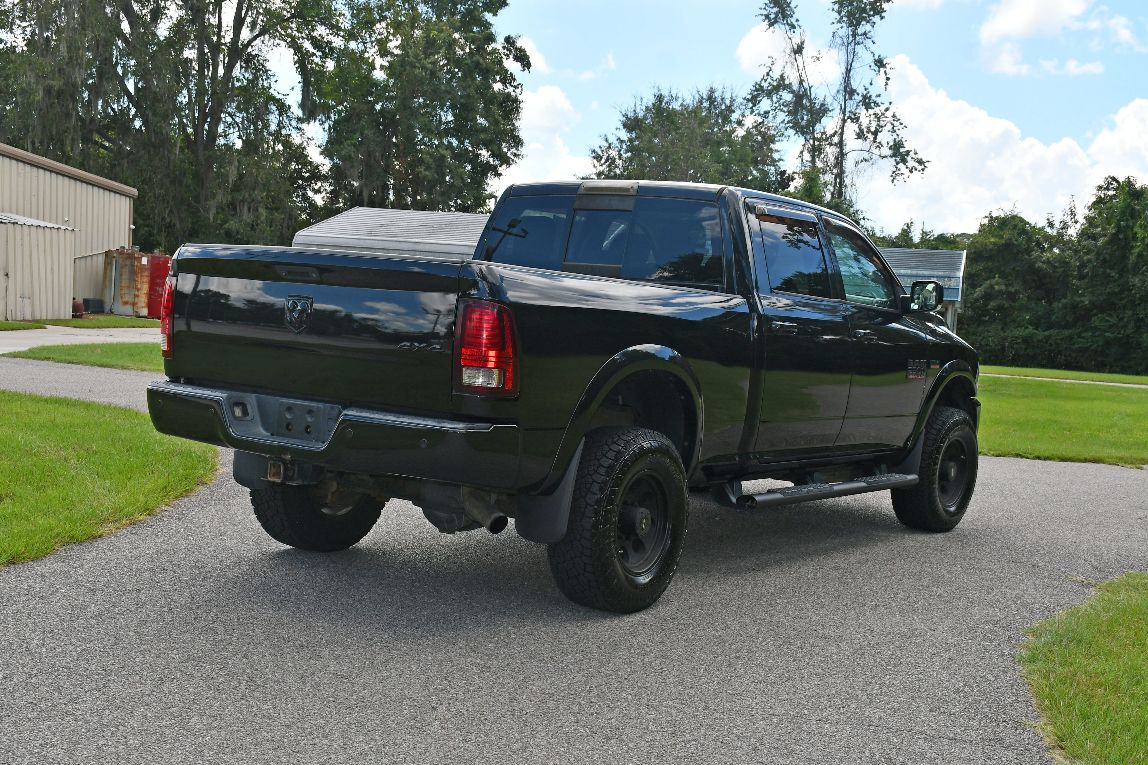 Used 2016 RAM 2500 Laramie w/ Sport Appearance Group AWD/4WD image 4