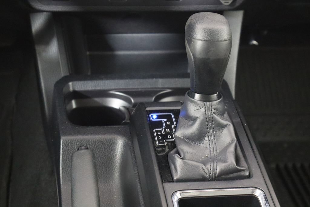 Used 2019 Toyota Tacoma SR w/ SR Convenience Package image 13