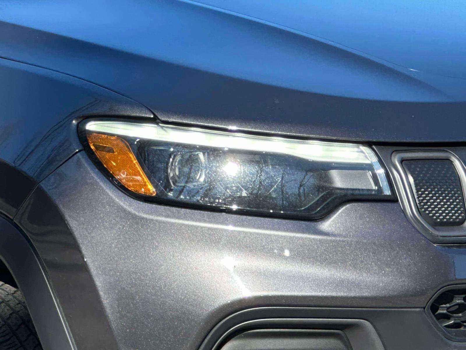 Used 2022 Jeep Compass Trailhawk w/ Trailhawk Elite Group image 8