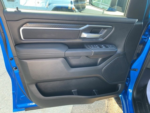 New 2026 RAM 1500 4x4 Crew Cab image 15