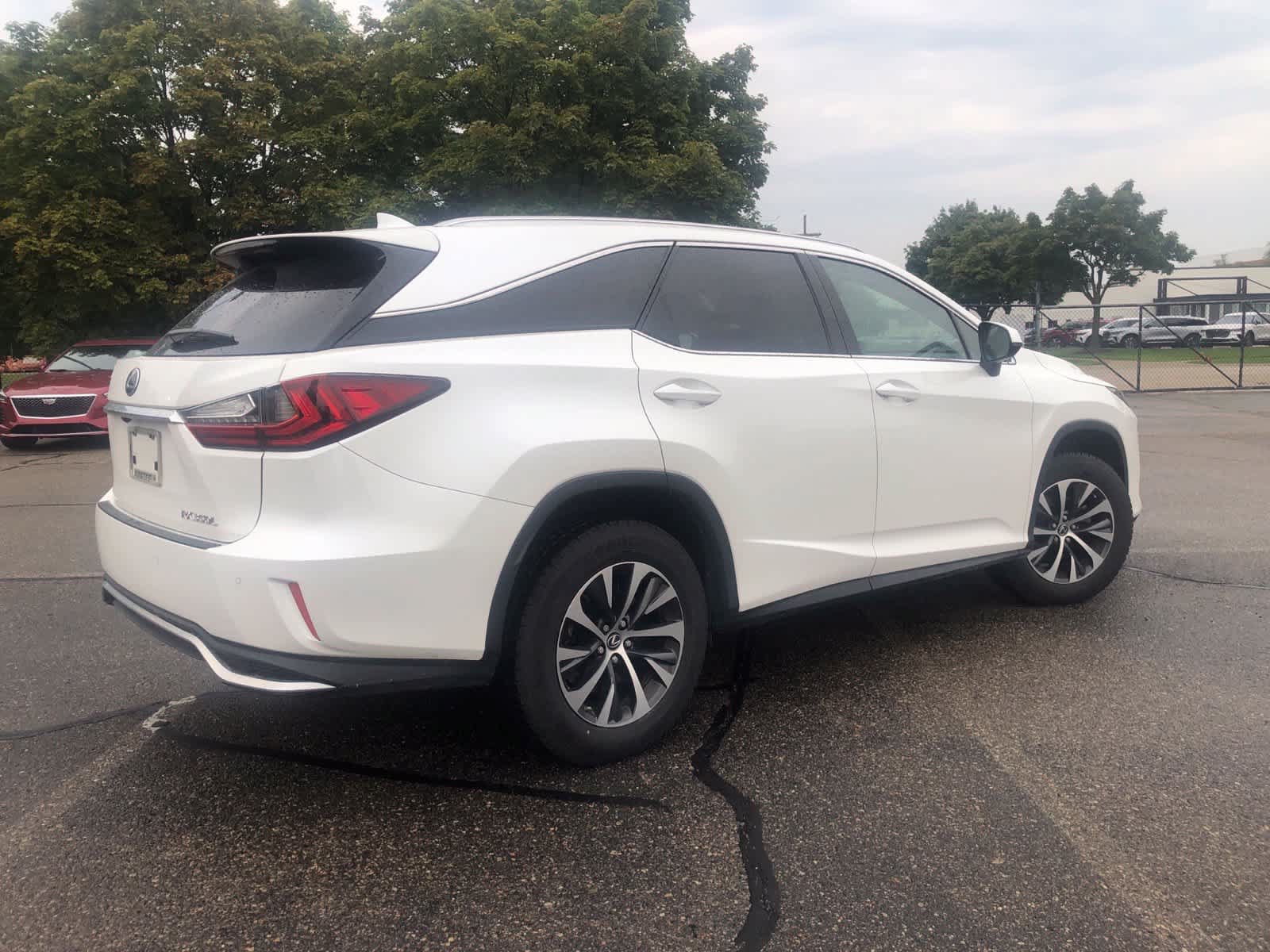 Used 2022 Lexus RX 350L Premium w/ Premium Package AWD/4WD image 3