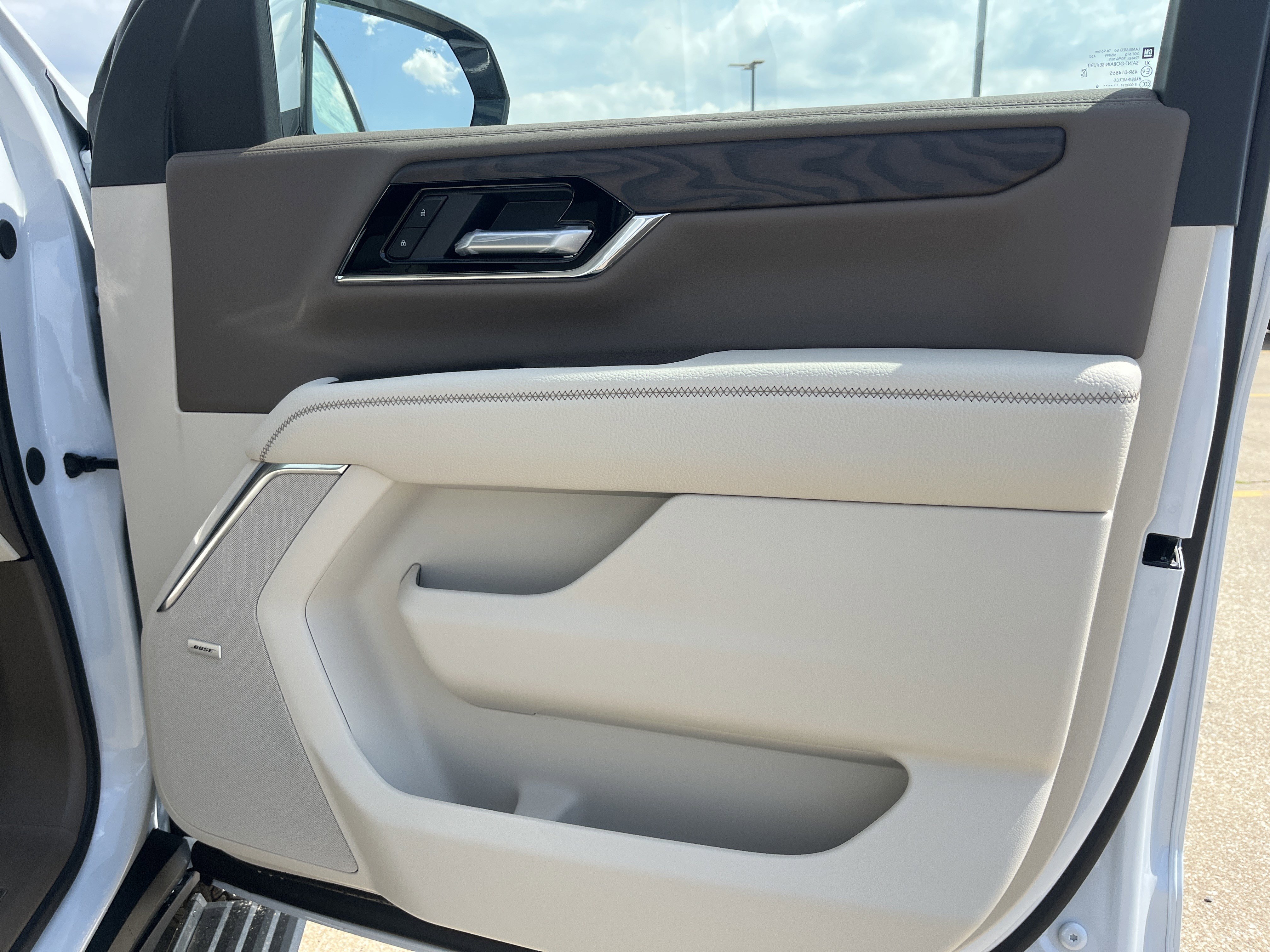 New 2026 GMC Yukon XL Denali w/ Sun & Power Step Package AWD/4WD image 24