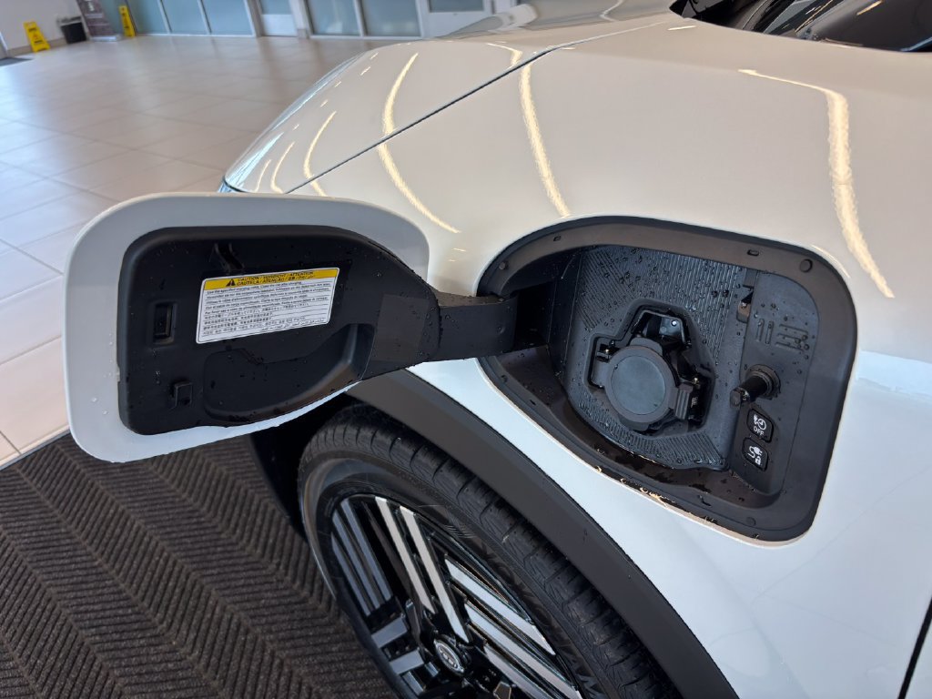 New 2026 Nissan Leaf SV+ w/ Floor Mat Package (SV+) FWD image 29