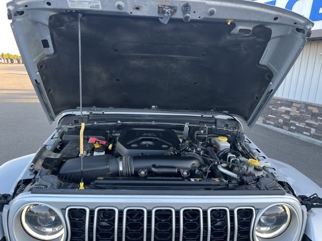 Used 2024 Jeep Wrangler Sahara image 23