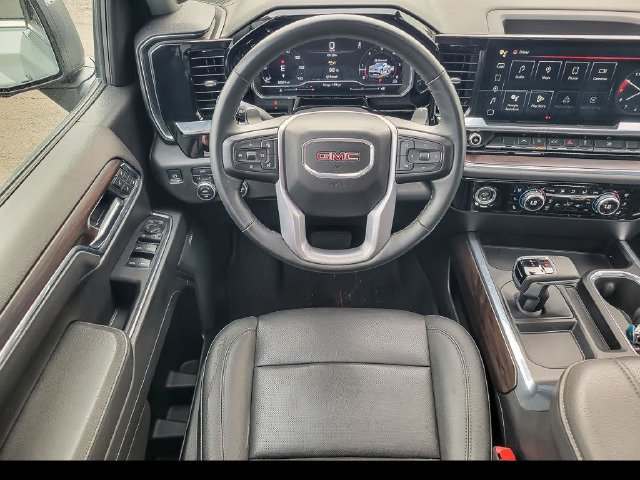 Used 2023 GMC Sierra 1500 SLT w/ SLT Premium Package AWD/4WD image 9