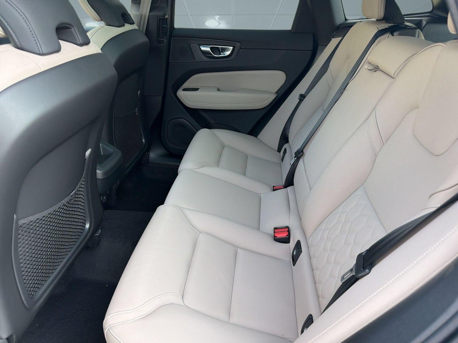 New 2026 Volvo XC60 B5 Plus w/ Protection Package Premier AWD/4WD image 21