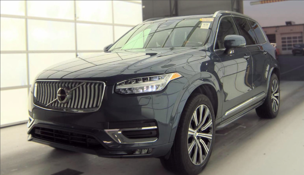 Certified 2024 Volvo XC90 B6 Plus w/ Protection Package AWD/4WD image 4