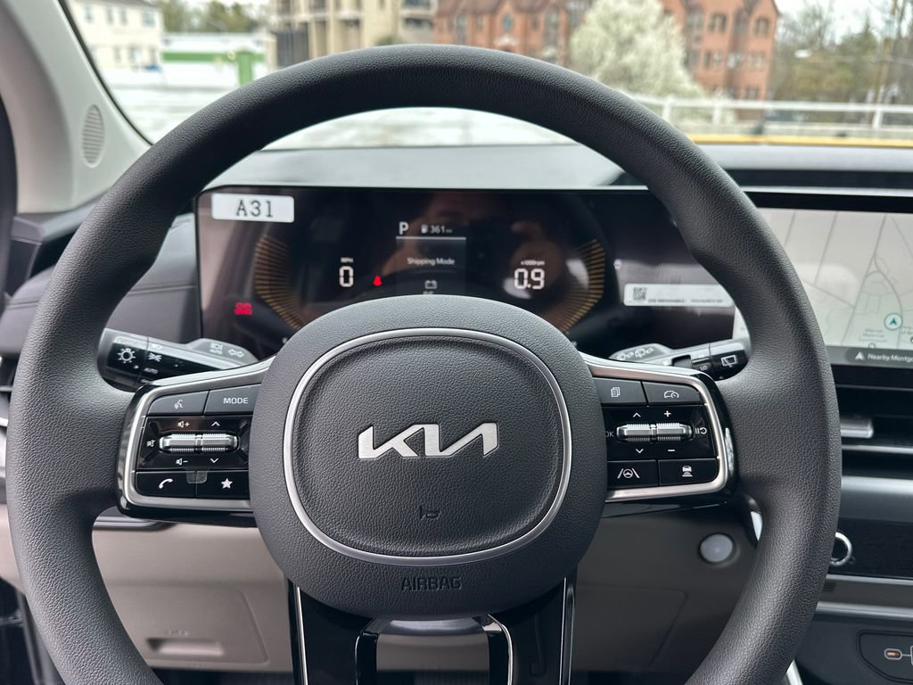 New 2026 Kia Carnival LX FWD image 21