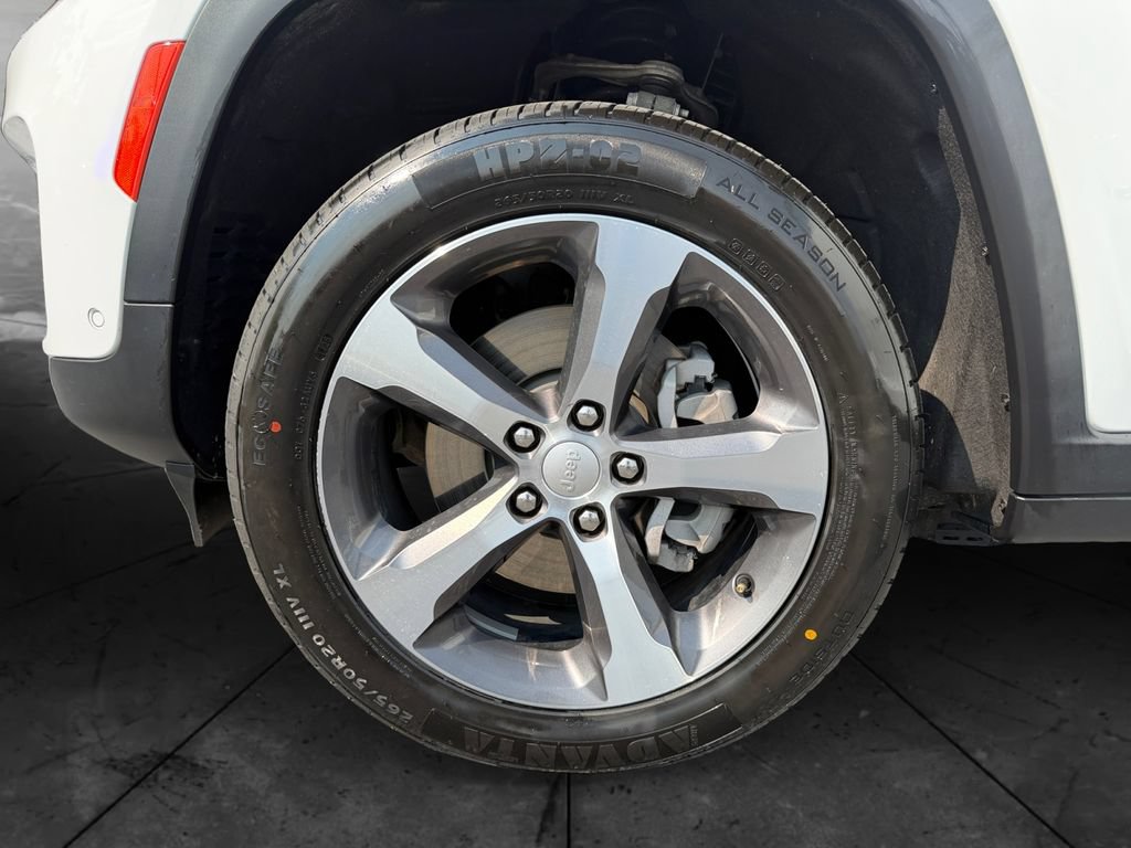 Used 2023 Jeep Grand Cherokee 4WD 4xe w/ Luxury Tech Group II image 14