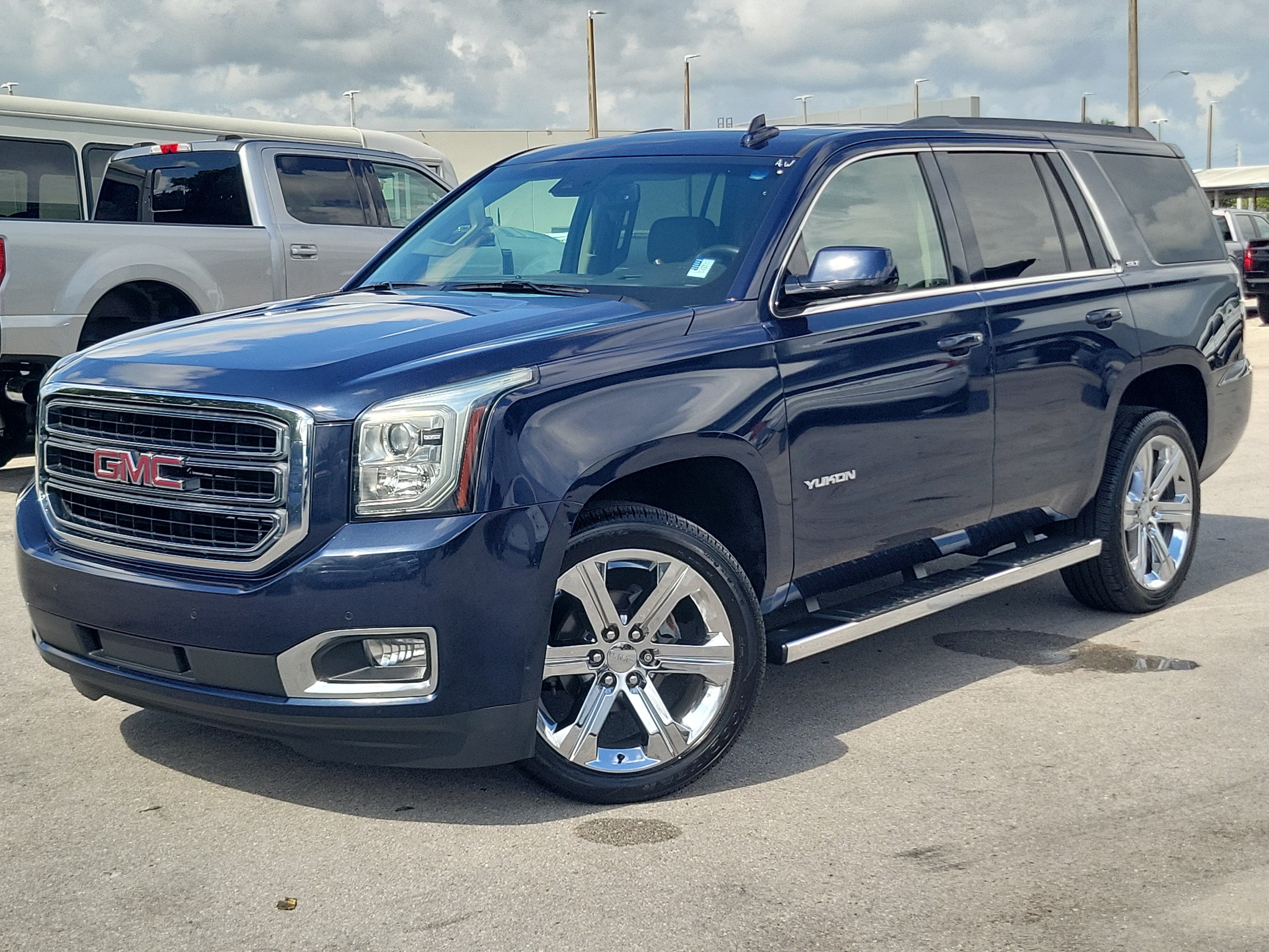 Used 2019 GMC Yukon SLT w/ Open Road Package RWD image 1