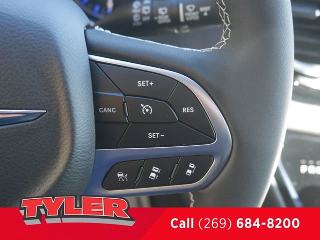 New 2026 Chrysler Pacifica Select FWD image 27