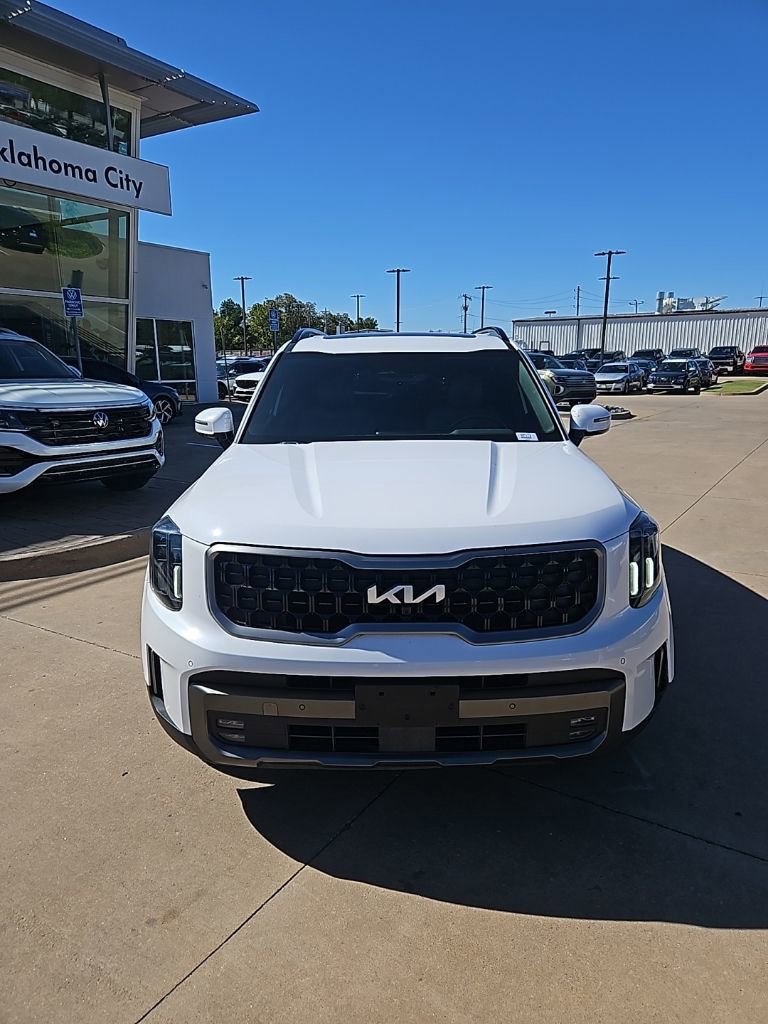 Used 2023 Kia Telluride SX X-Line image 2