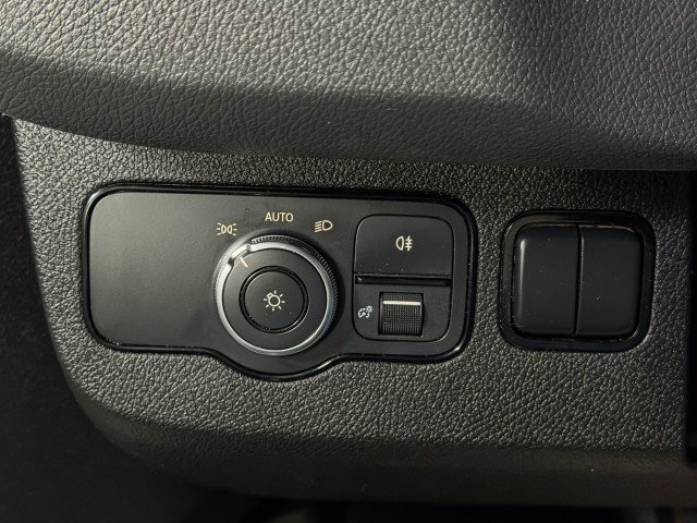 Used 2021 Mercedes-Benz Sprinter 3500 image 26