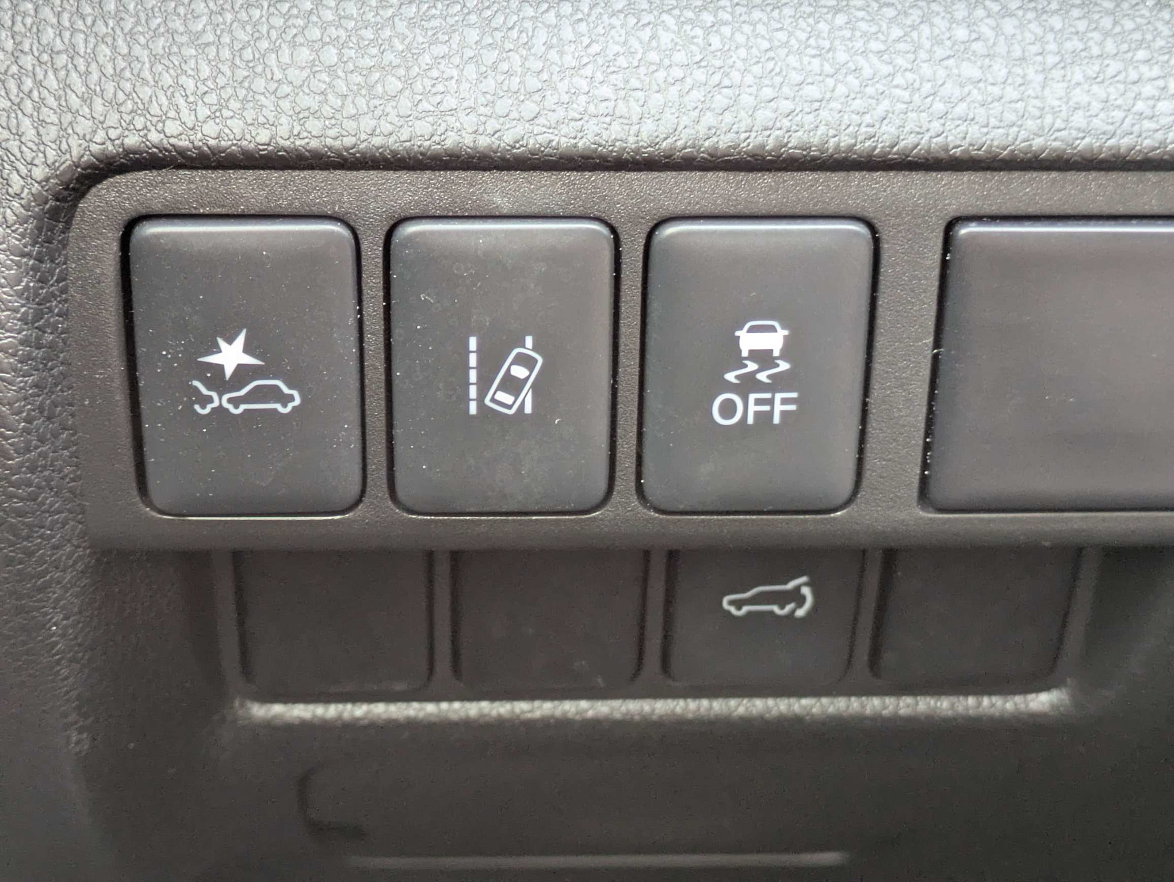 Used 2025 Mitsubishi Eclipse Cross SE AWD/4WD image 15