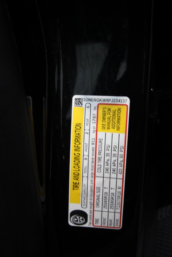 Used 2023 Chevrolet Traverse LT FWD image 30