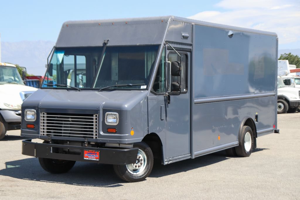 Used 2019 Ford E-450 and Econoline 450 Super Duty RWD image 6