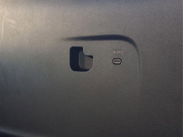 Certified 2025 Buick Enclave Preferred image 28