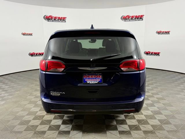 Used 2019 Chrysler Pacifica Touring Plus w/ Advanced Safetytec Group image 7