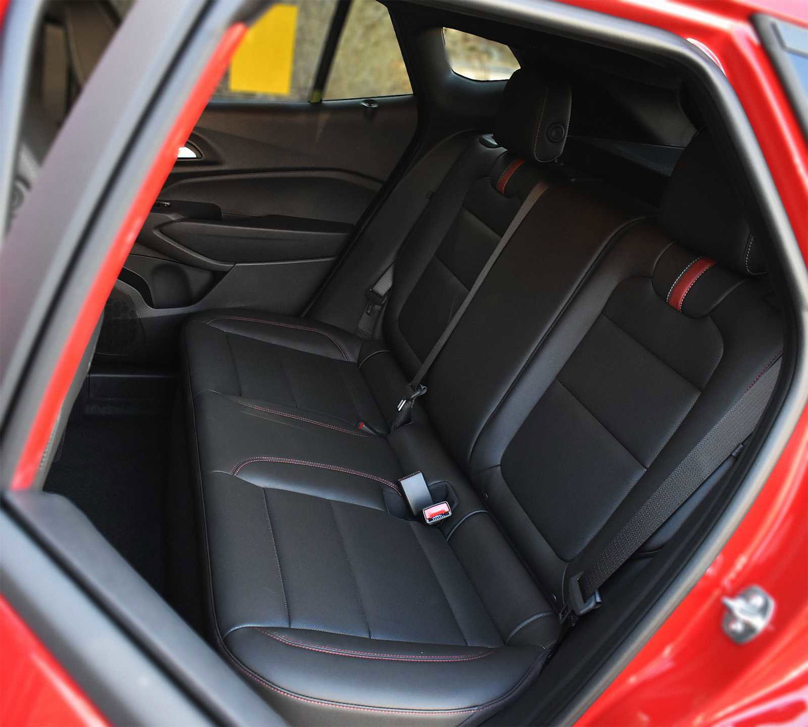 New 2026 Chevrolet Trax RS w/ Driver Confidence Package image 12