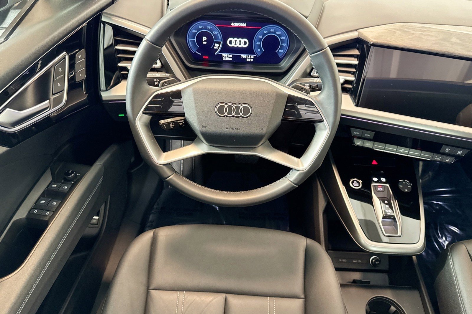 Used 2023 Audi Q4 e-tron Premium Plus AWD/4WD image 21