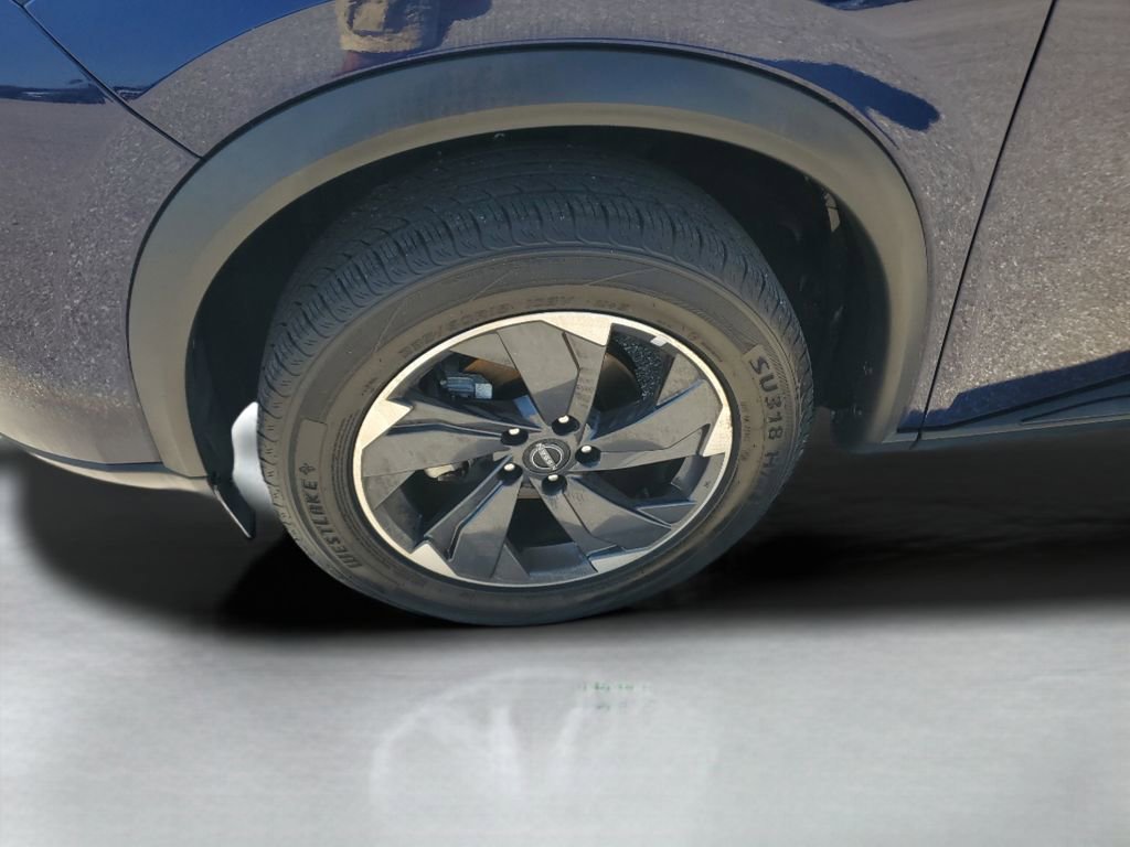 Used 2024 Nissan Rogue SV image 27
