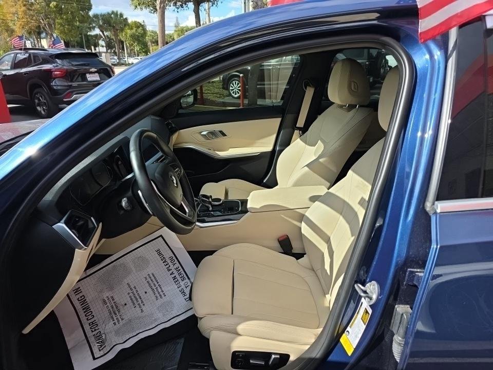 Used 2021 BMW 330i Sedan w/ Convenience Package image 4