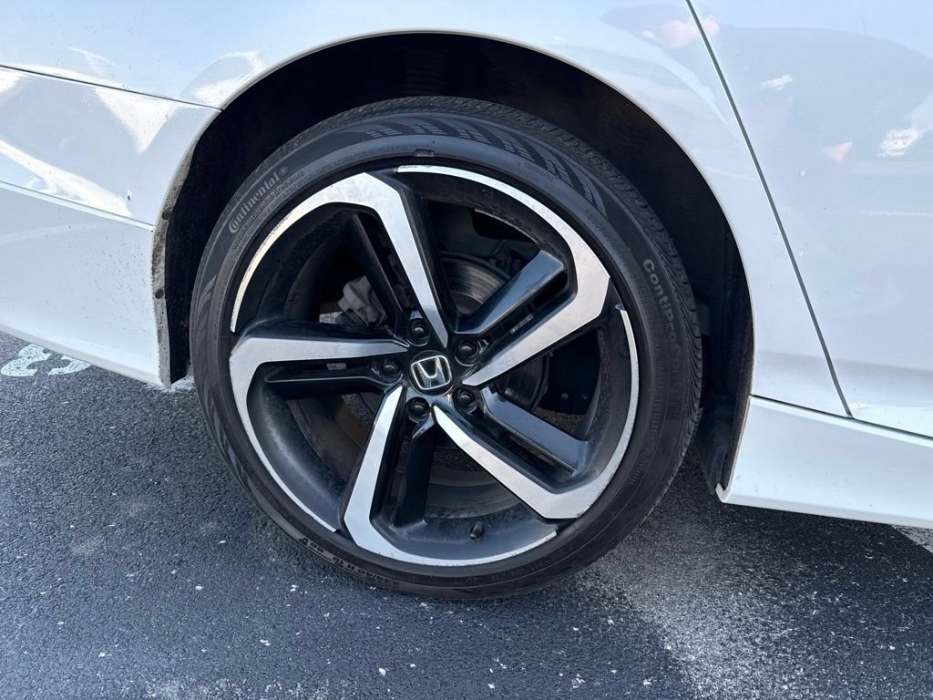 Used 2019 Honda Accord Sport image 5