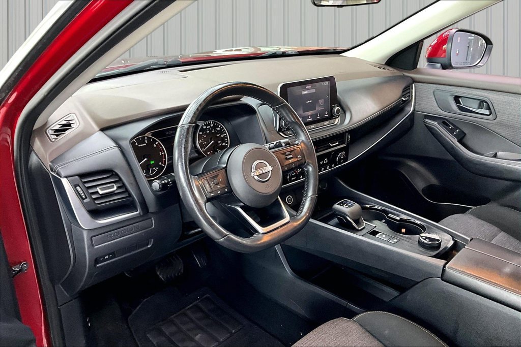 Used 2022 Nissan Rogue S AWD/4WD image 16