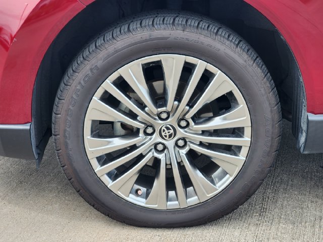 Certified 2022 Toyota Venza Limited w/ Advanced Technology Package AWD/4WD image 10