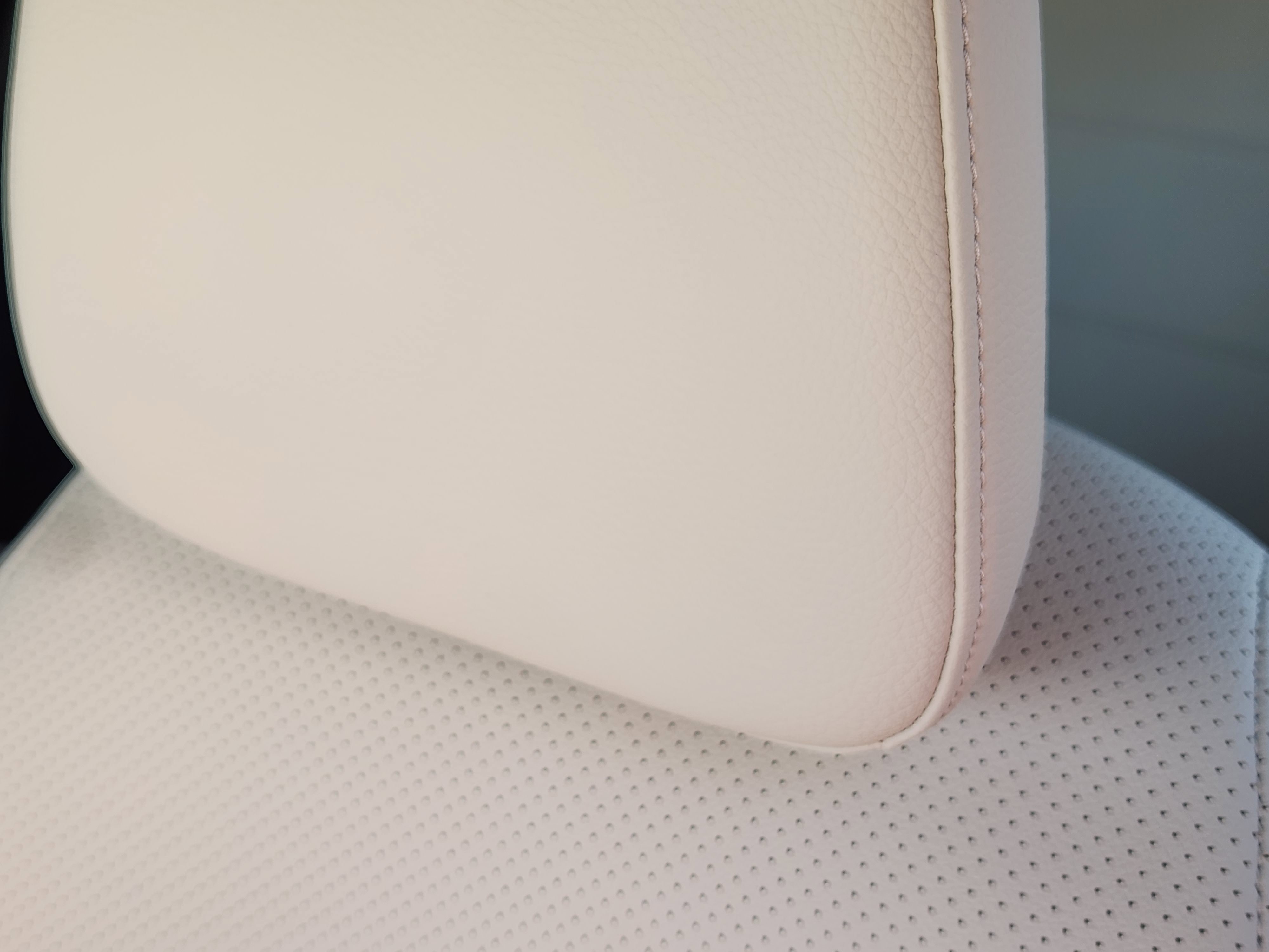 Used 2025 Mercedes-Benz GLC 300 300 image 13