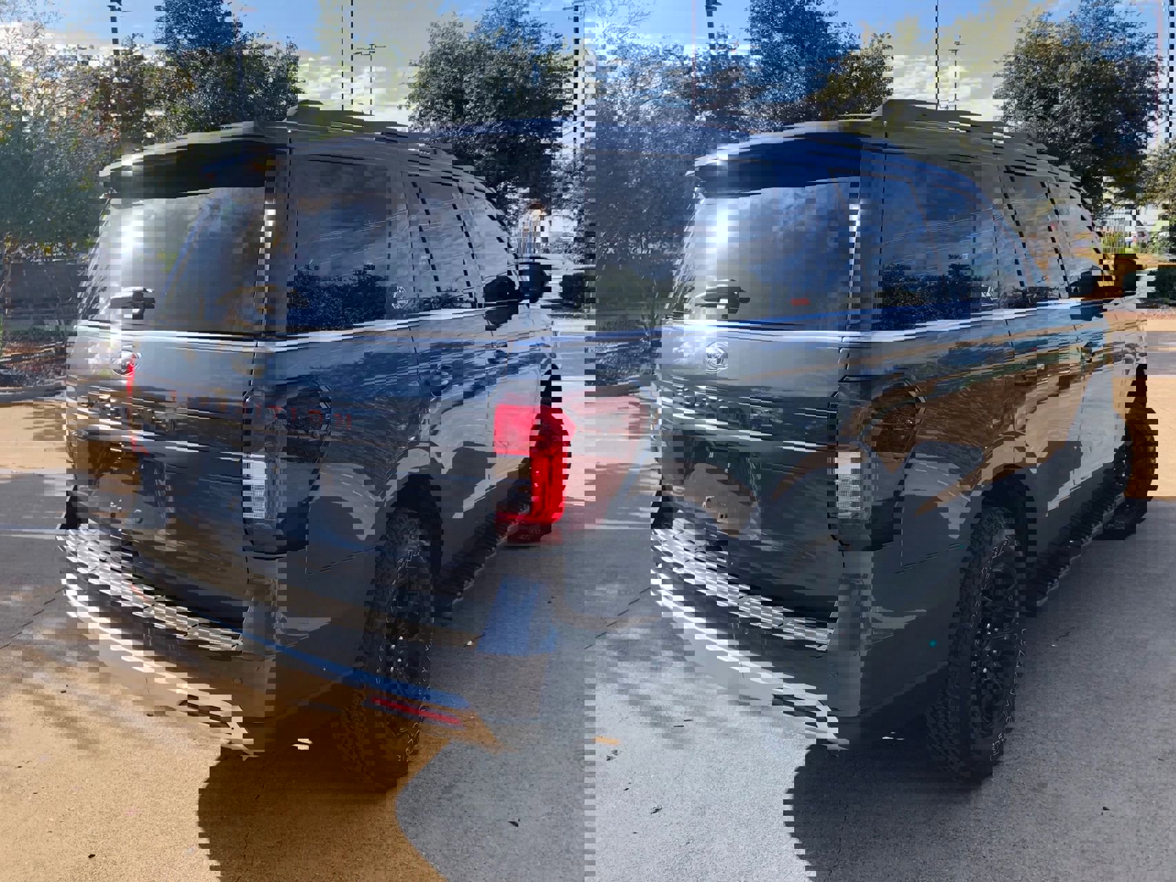 Used 2022 Ford Expedition Timberline image 7