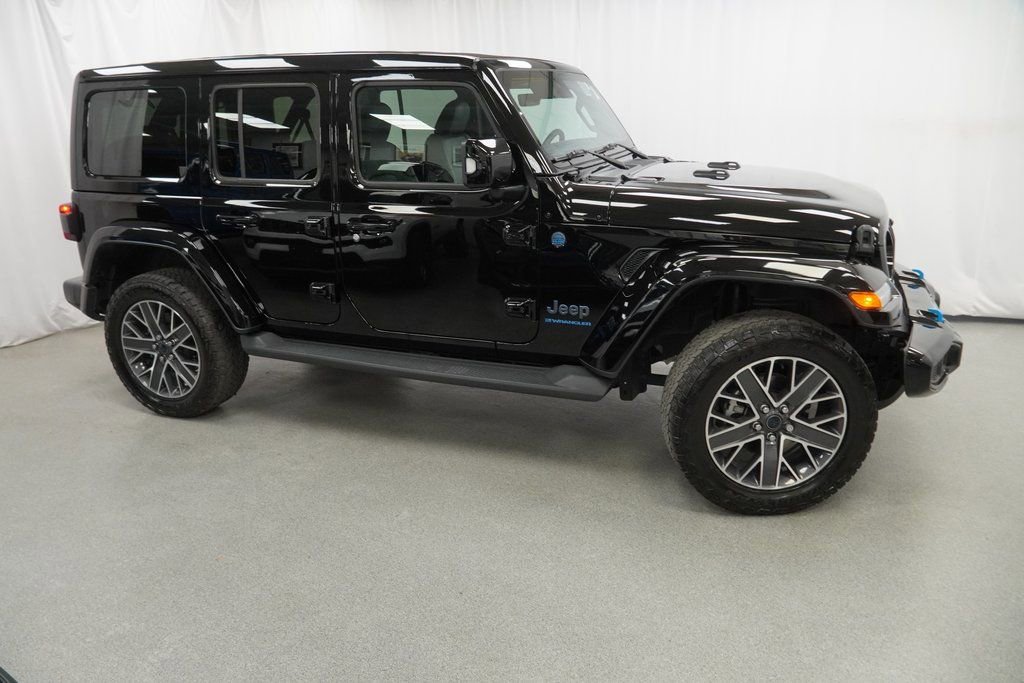 Used 2024 Jeep Wrangler High Altitude image 11
