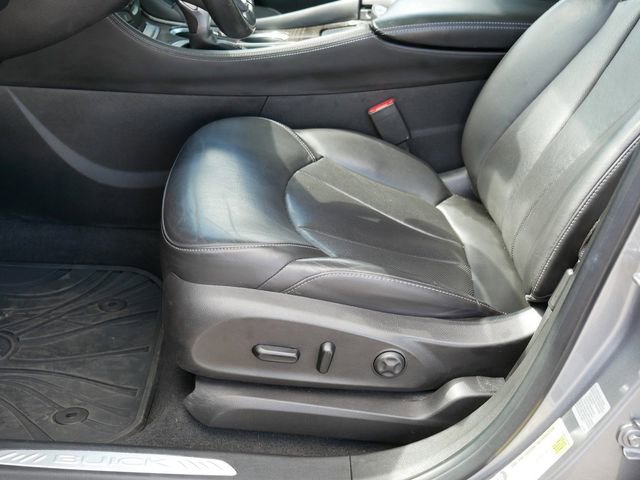 Used 2019 Buick Envision Premium AWD/4WD image 14