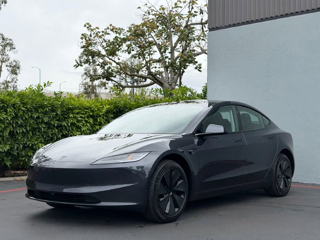 Used 2026 Tesla Model 3 image 4