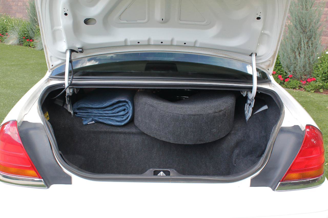 Used 1999 Ford Crown Victoria LX RWD image 47