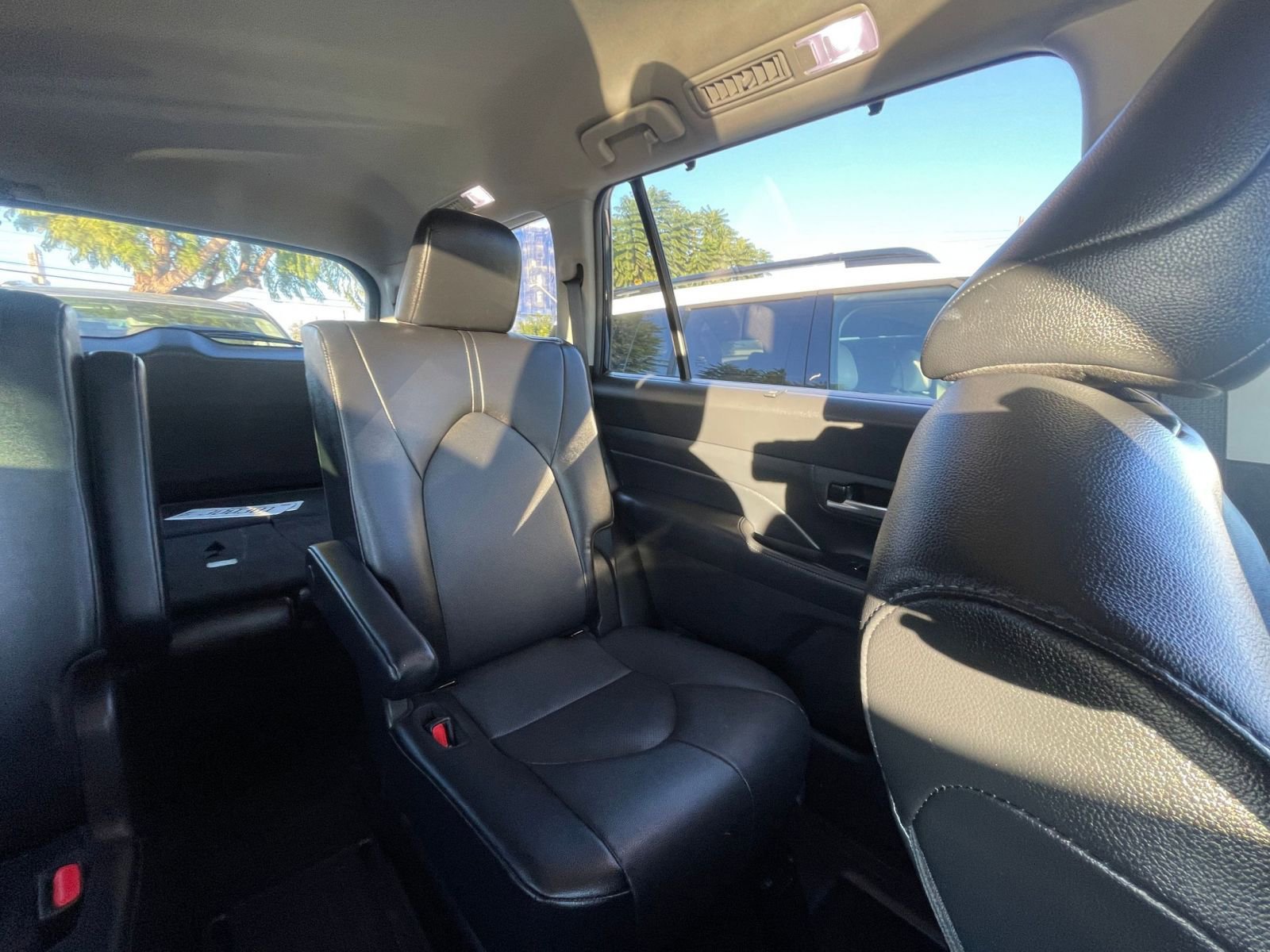 Used 2025 Toyota Grand Highlander FWD image 37