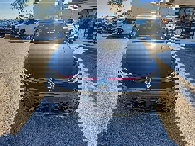 New 2026 Volkswagen GTI SE image 2