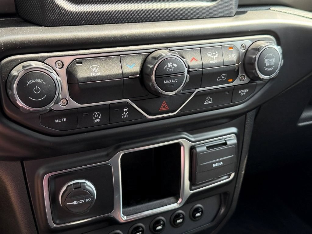 Used 2022 Jeep Gladiator Sport AWD/4WD image 27