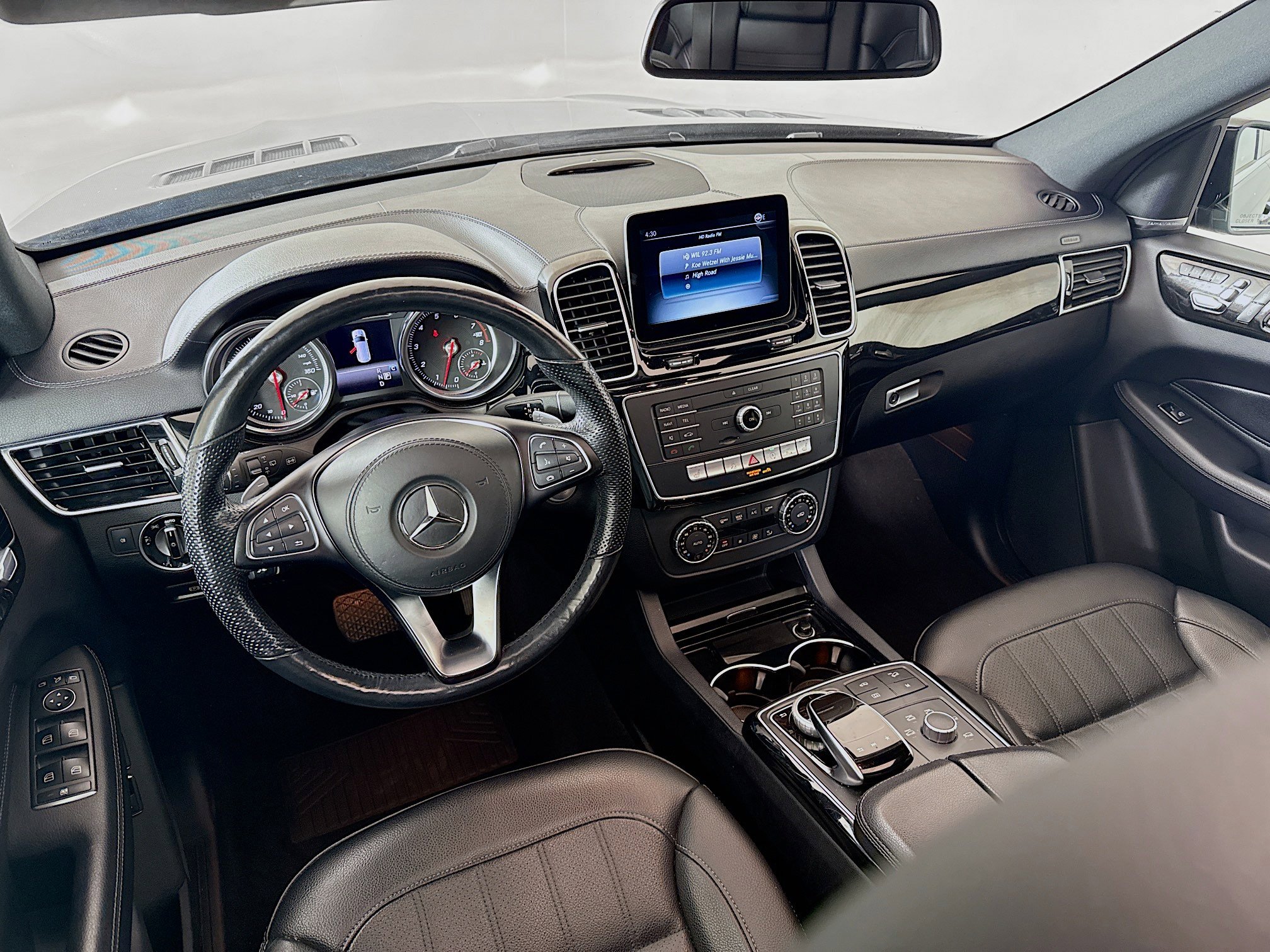 Used 2019 Mercedes-Benz GLS 450 4MATIC image 25