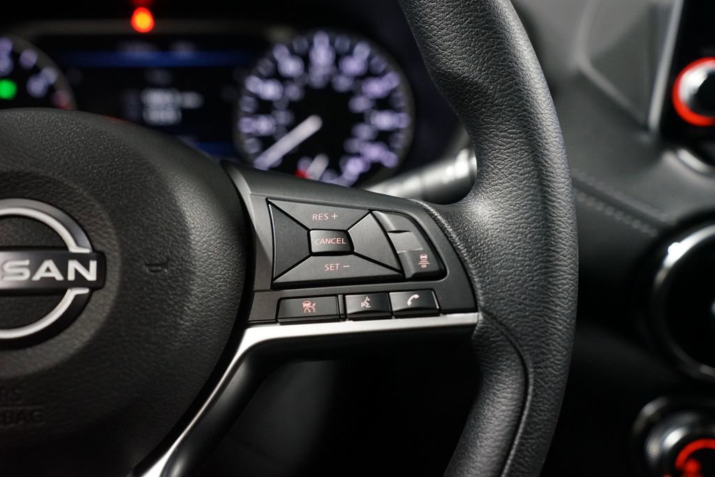 Used 2025 Nissan Sentra SV image 13