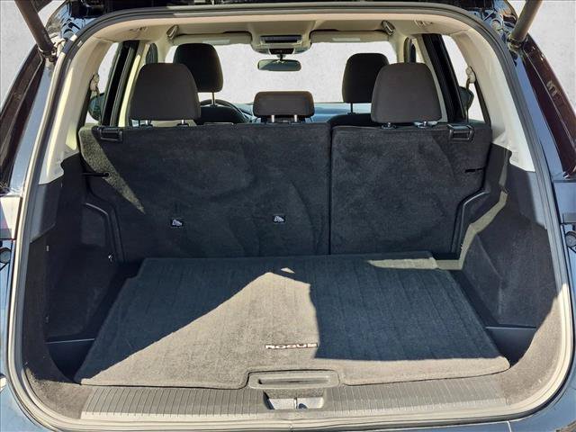 Used 2025 Nissan Rogue SV FWD image 6
