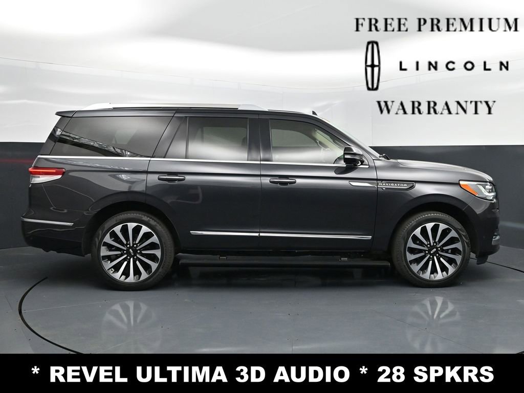 Used 2022 Lincoln Navigator Reserve image 10