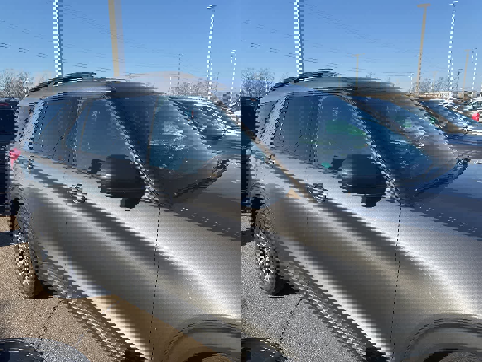 Used 2021 Ford Explorer XLT w/ Equipment Group 202A image 18